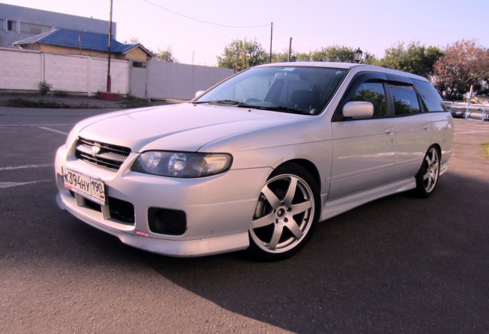 Nissan Avenir 2