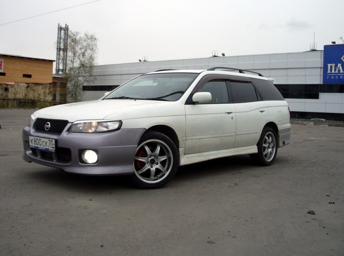 Nissan Avenir w11
