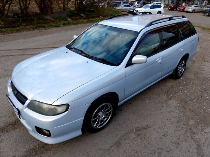 Nissan Avenir 1998