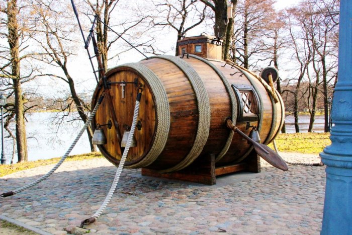 Ефим Никонов первая подводная лодка