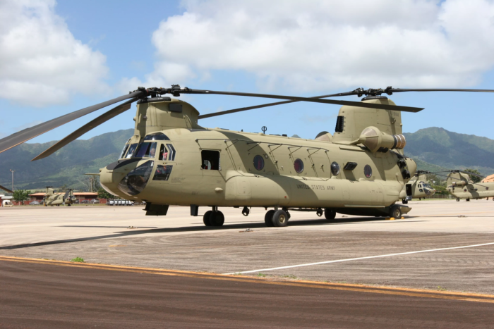 Боинг вертолёт Ch-47 Чинук