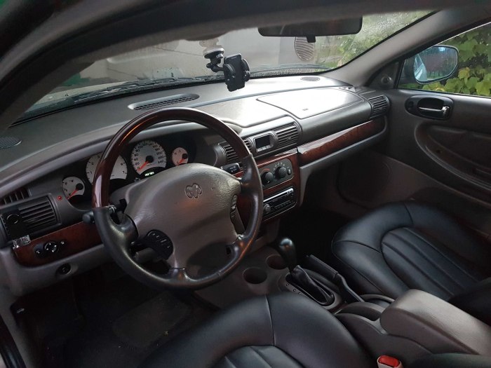 Dodge Stratus 2.4 салон