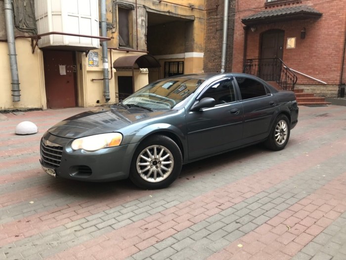 Dodge Stratus 2