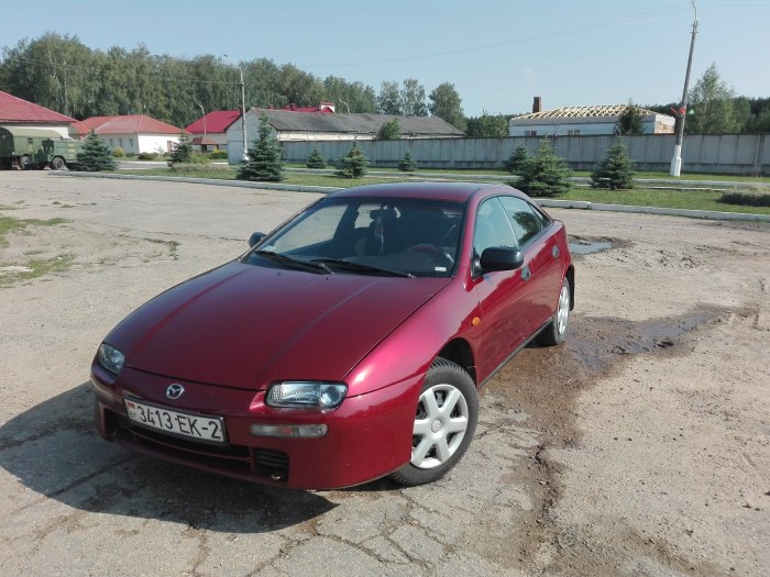 Mazda 323