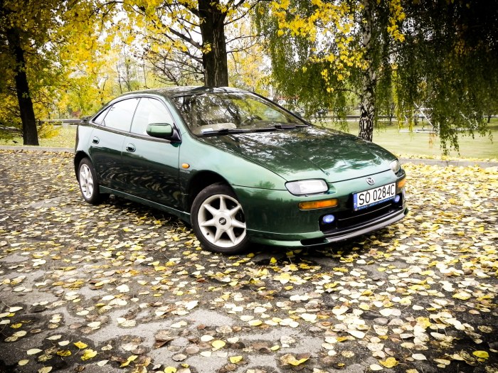 Mazda 323f 98