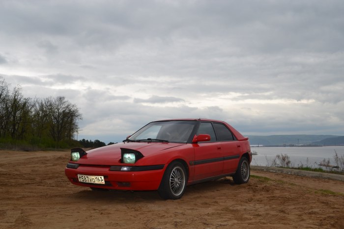 Mazda 323f 5