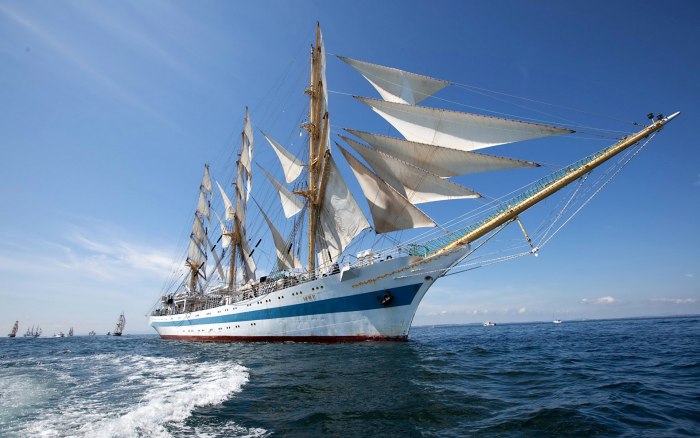 Club med 2 парусник