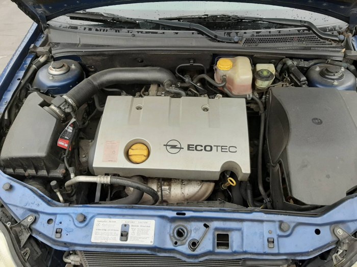 Opel Vectra c 1.8 под капотом