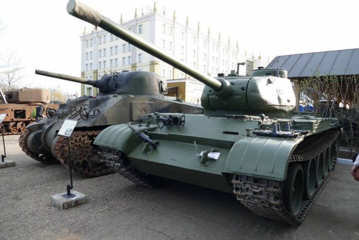 Т-44 средний танк
