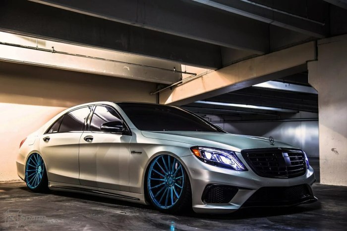 Mercedes 222 AMG