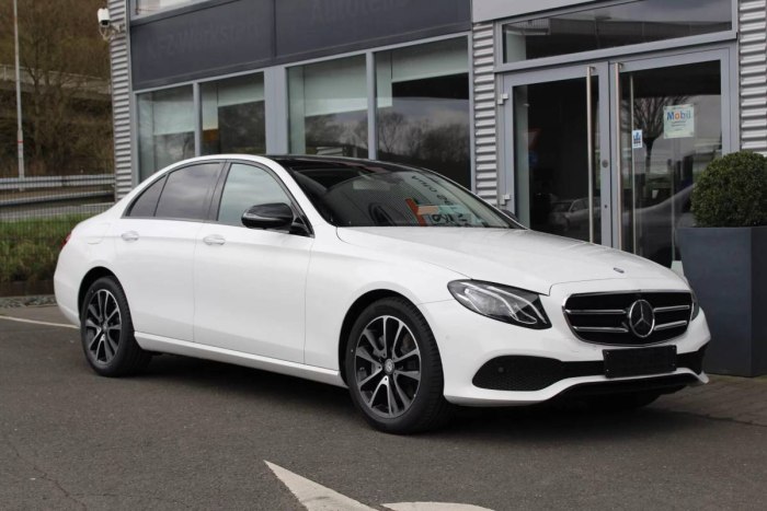Mercedes Benz e180