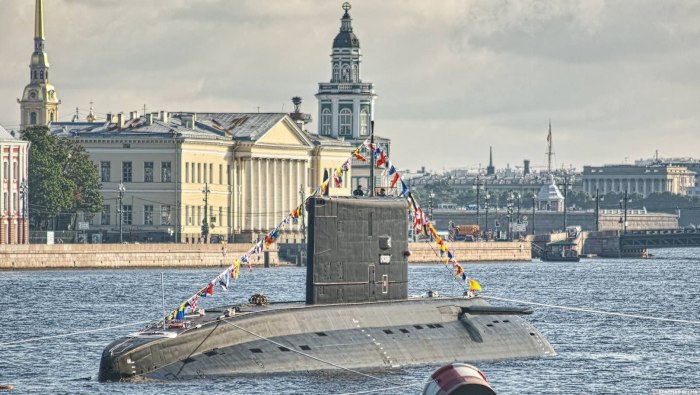 Подводная лодка в Питере