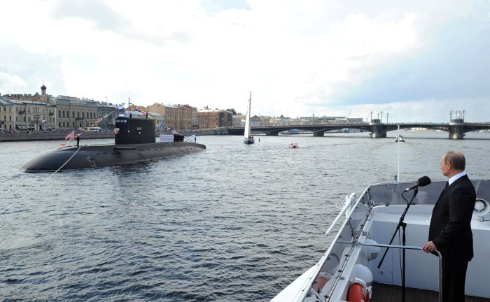Лодка в Кронштадте