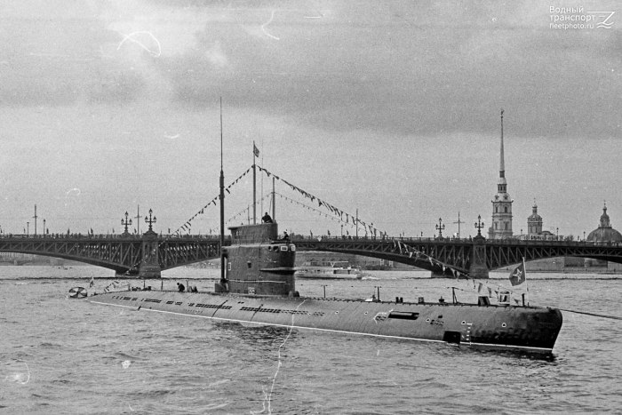Подводная лодка проекта 611 РЭ