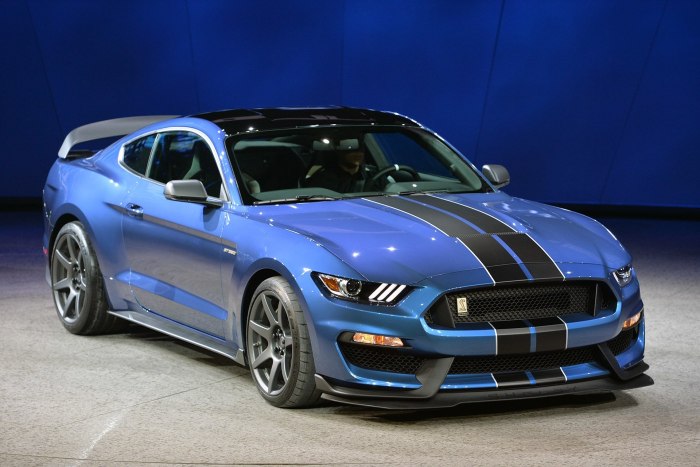 Форд Мустанг Шелби gt 350
