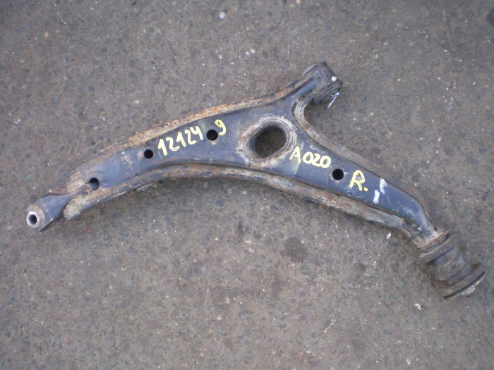Нижний рычаг Honda CR-V rd1