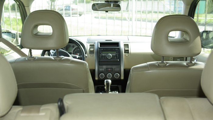 X-Trail t31 белый салон