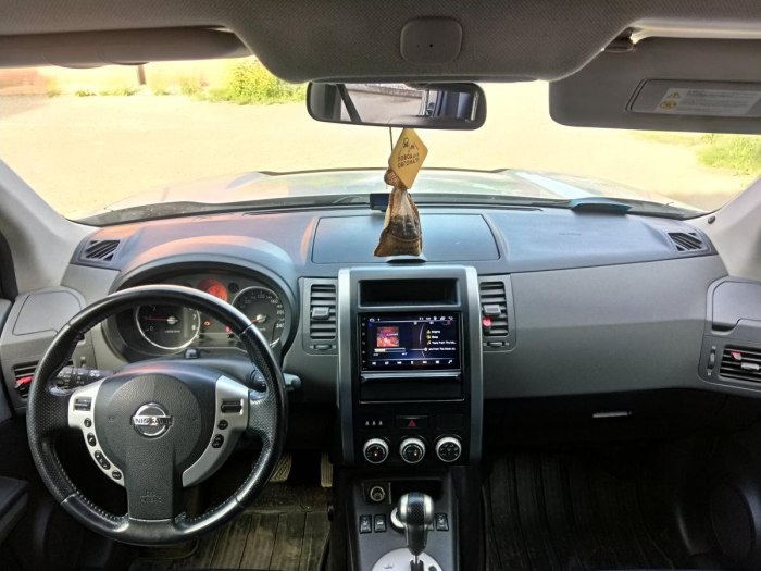 Nissan x-Trail t31 салон