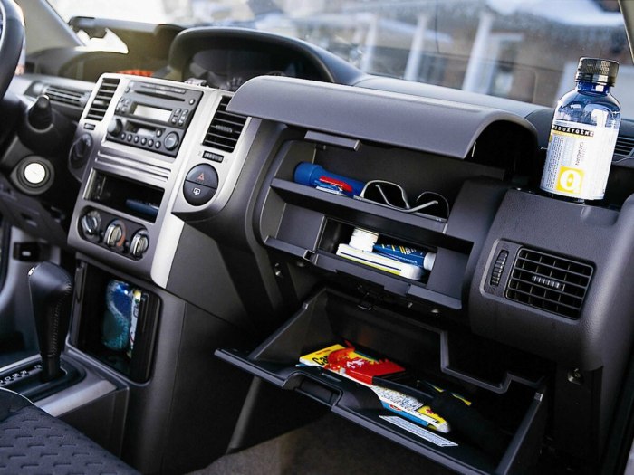 Nissan x-Trail t30 Interior