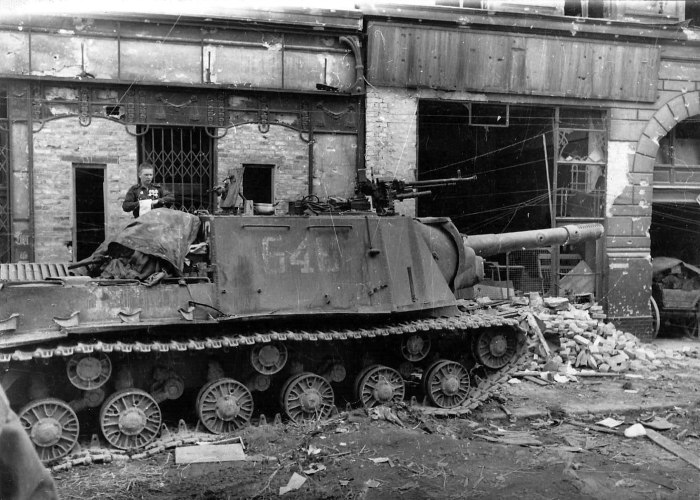 ИСУ-152 самоходная Артиллерийская Берлин 1945