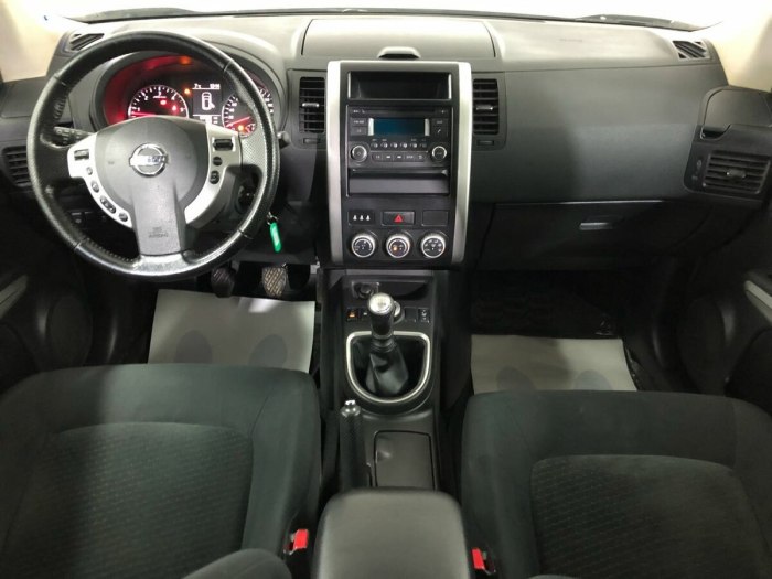 Nissan x-Trail t31 салон