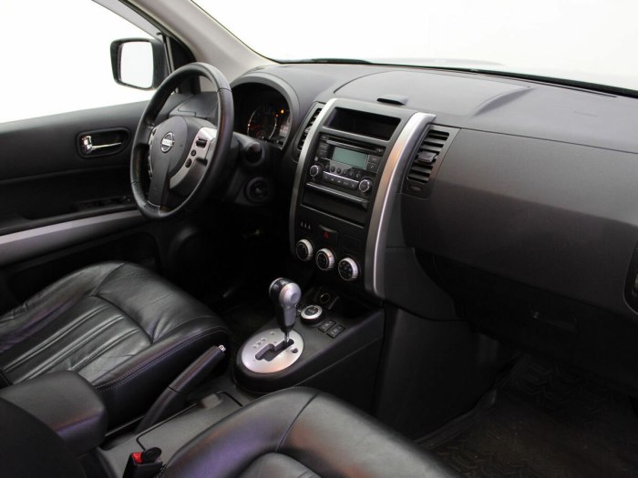 Nissan x Trail 2008 салон