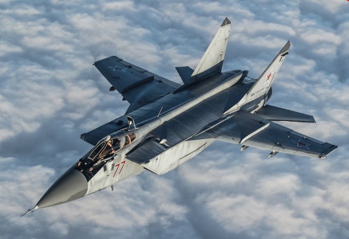 Миг-31 сверхзвуковой самолёт