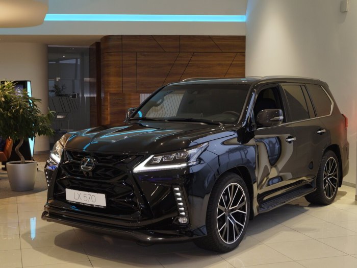 Lexus LX 570 III