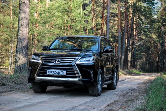Лексус ЛХ 450д