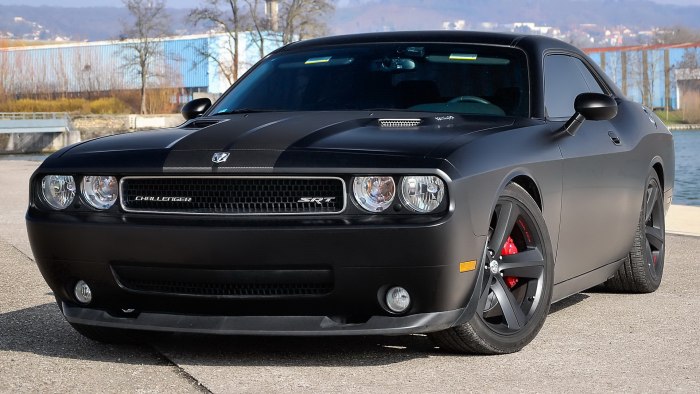Dodge Challenger srt8 Black