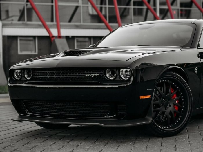 Додж Челленджер Hellcat