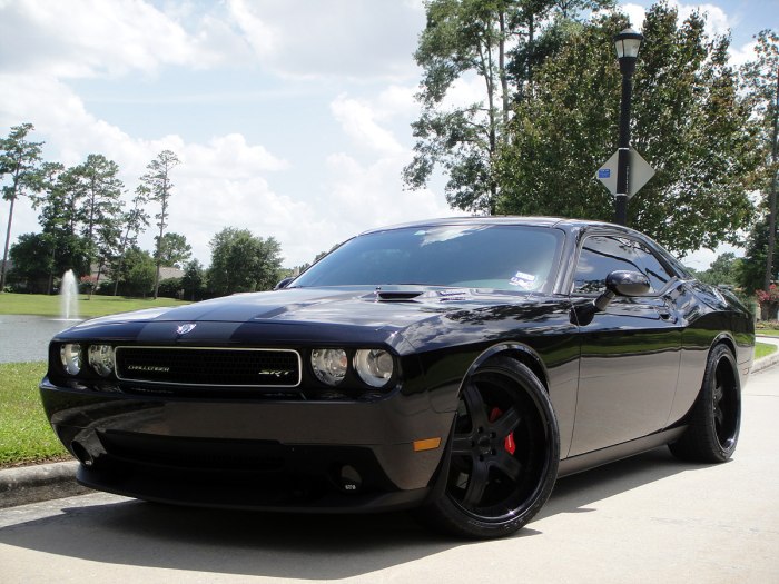 Dodge Challenger srt8 Black