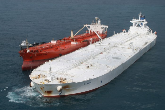 Hellespont Fairfax танкер