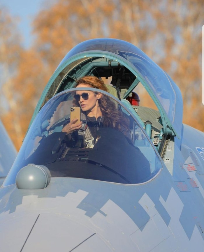 Кабина Су-57 внутри