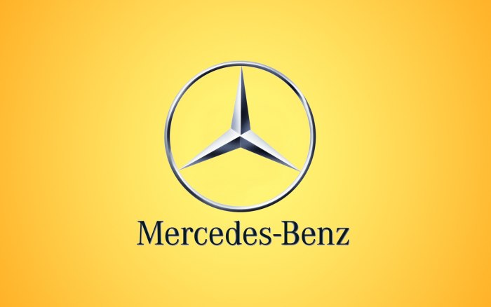 Mercedes Benz logo