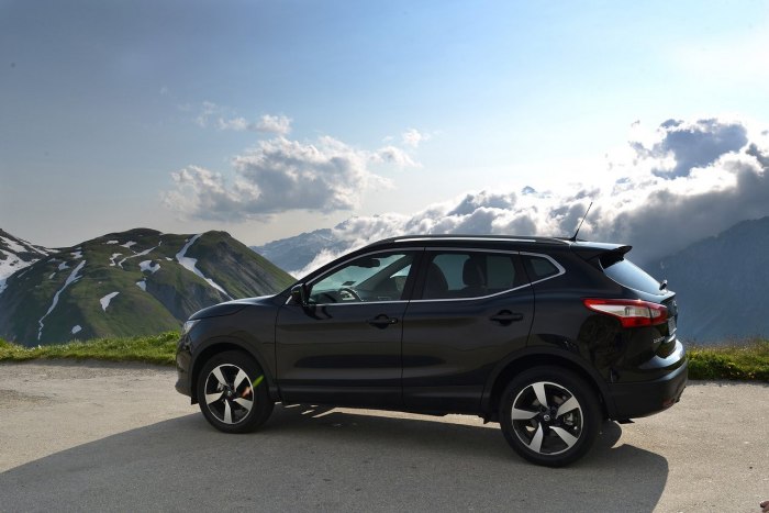 Nissan Qashqai 2014 черный