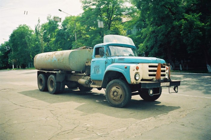 ЗИЛ 130 молоковоз