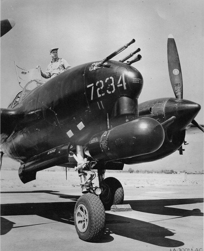 Американский самолёт (p-38)