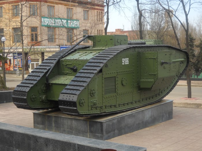 Танк Марк 5 Луганск