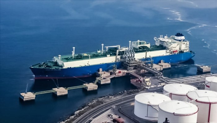 Танкер газовоз СПГ