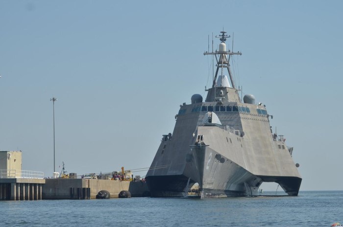 Корабль стелс ВМФ США