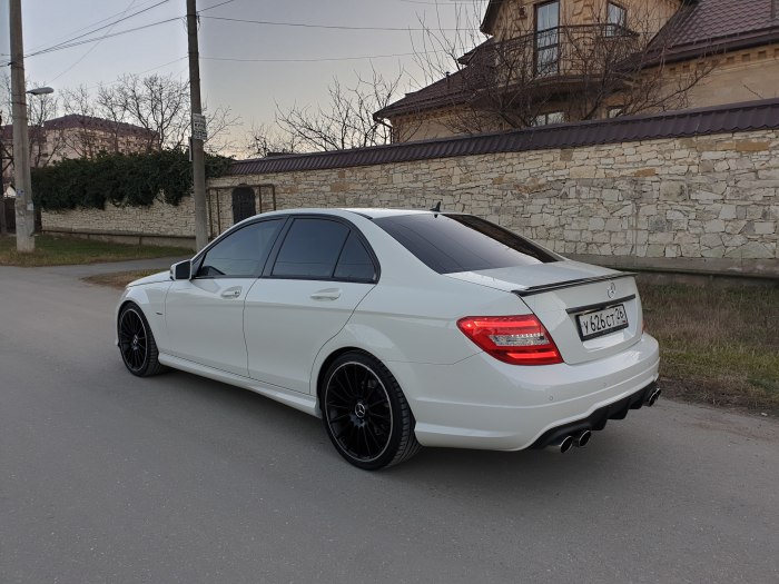 Mercedes c63 AMG w204