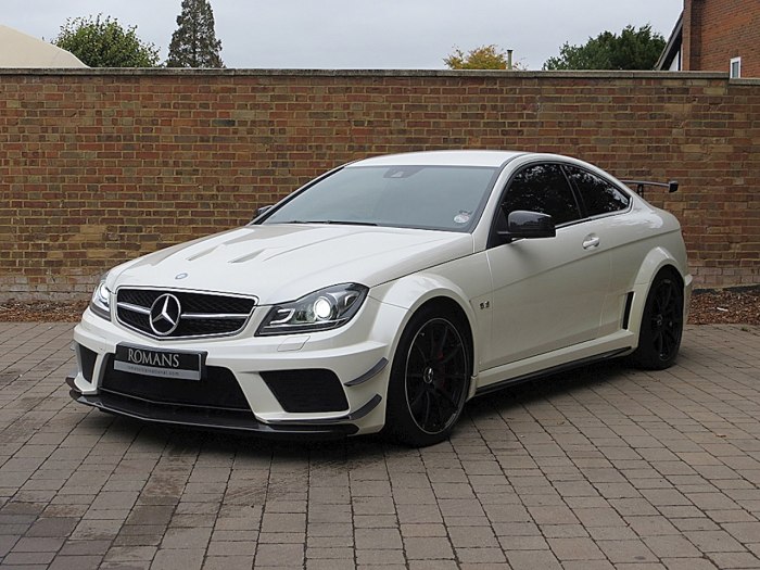 Mercedes c63 AMG белый