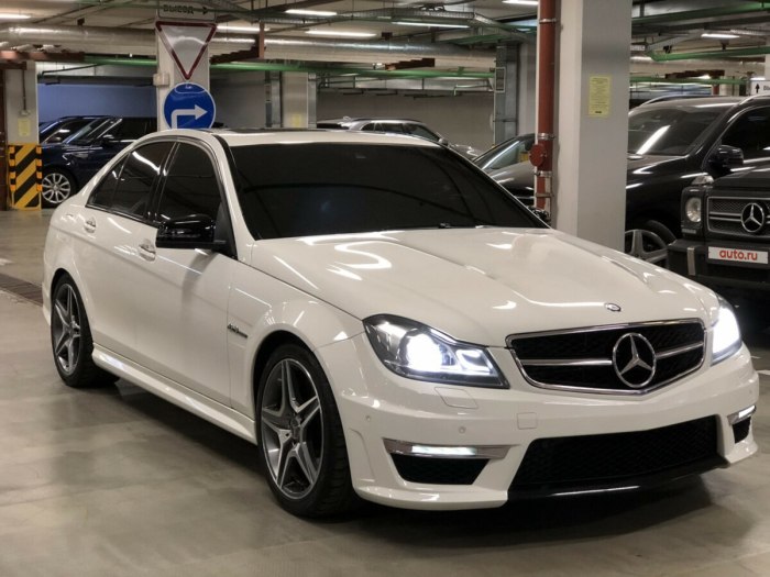Мерседес w204 AMG 63
