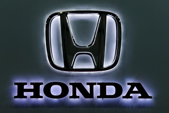 Honda logo машина