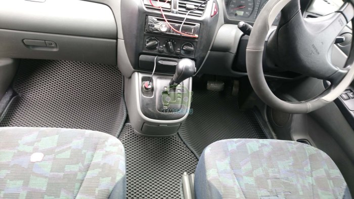 Коврики Mitsubishi RVR
