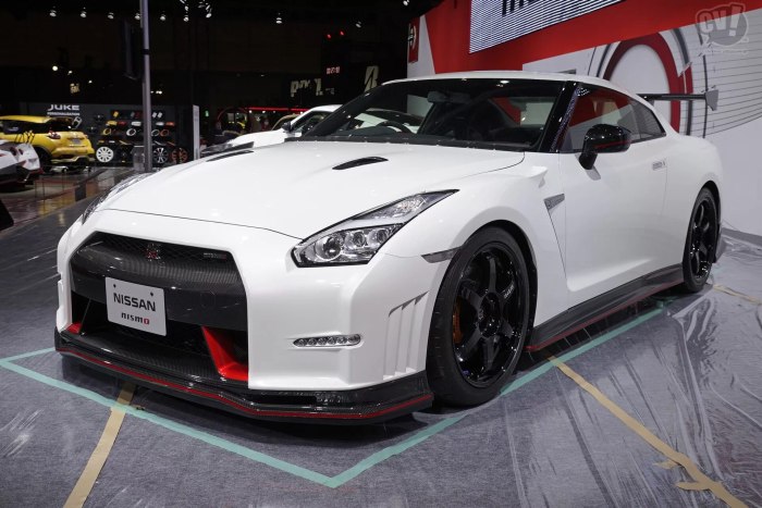 Nissan GTR r35 новый