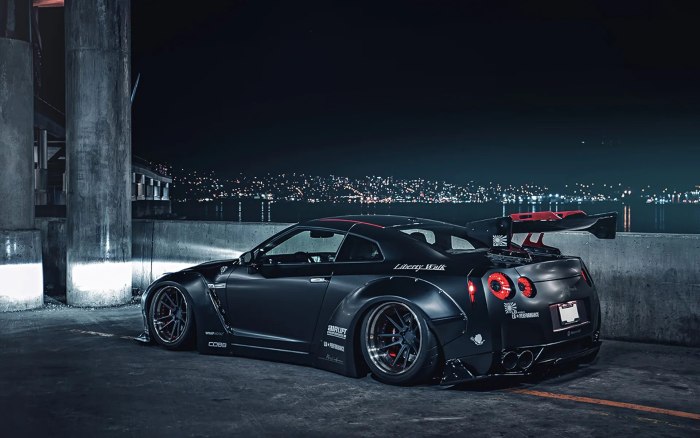 Nissan GTR 35 черная