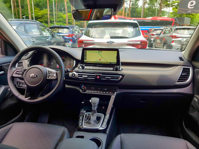 Киа Селтос 1.6 автомат