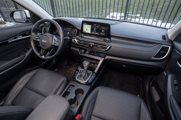 Kia Seltos 2021 салон